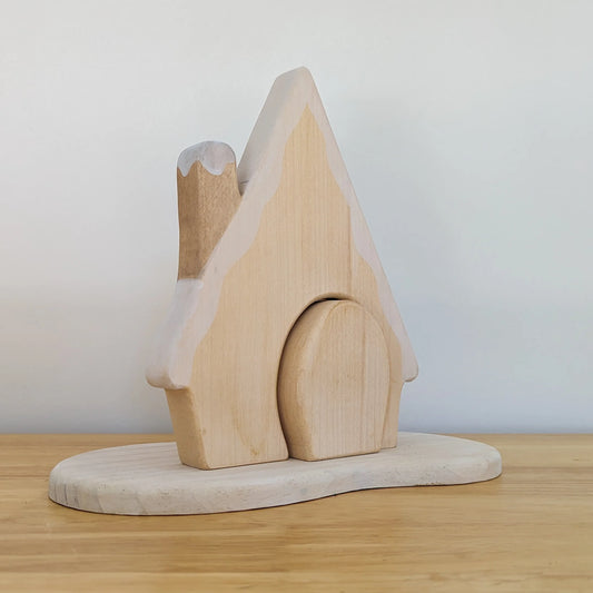 NOM Handcrafted - Gingerbread House