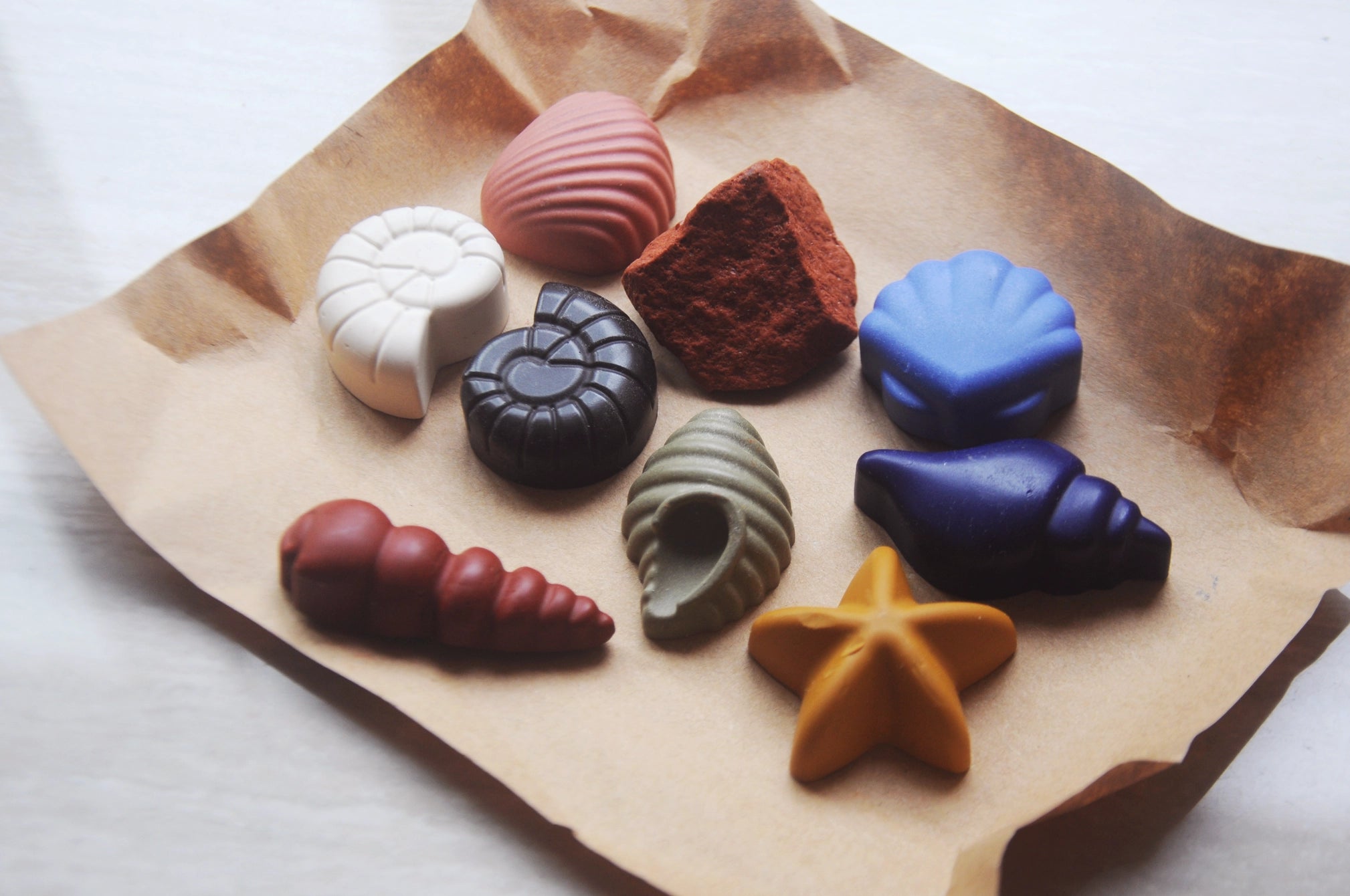 Smilogy - Beeswax Ocean Shells Crayons Set of 8