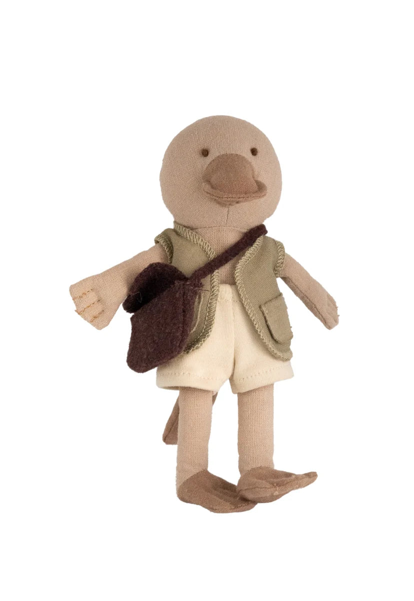 Rugaroo - The Bushwalker Platypus