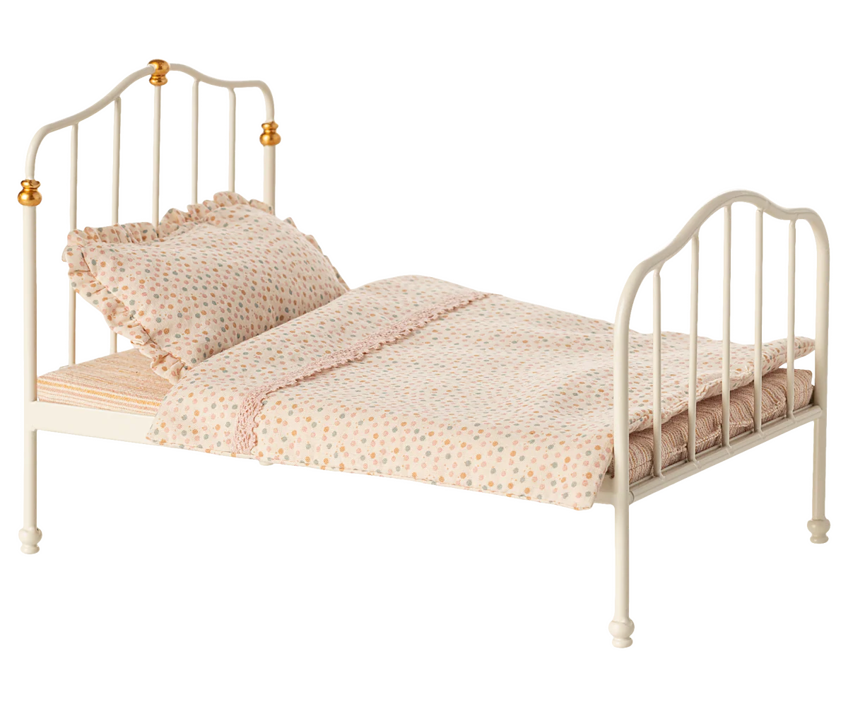 Maileg - Vintage Double Bed for Mouse Off-White ONLINE ONLY