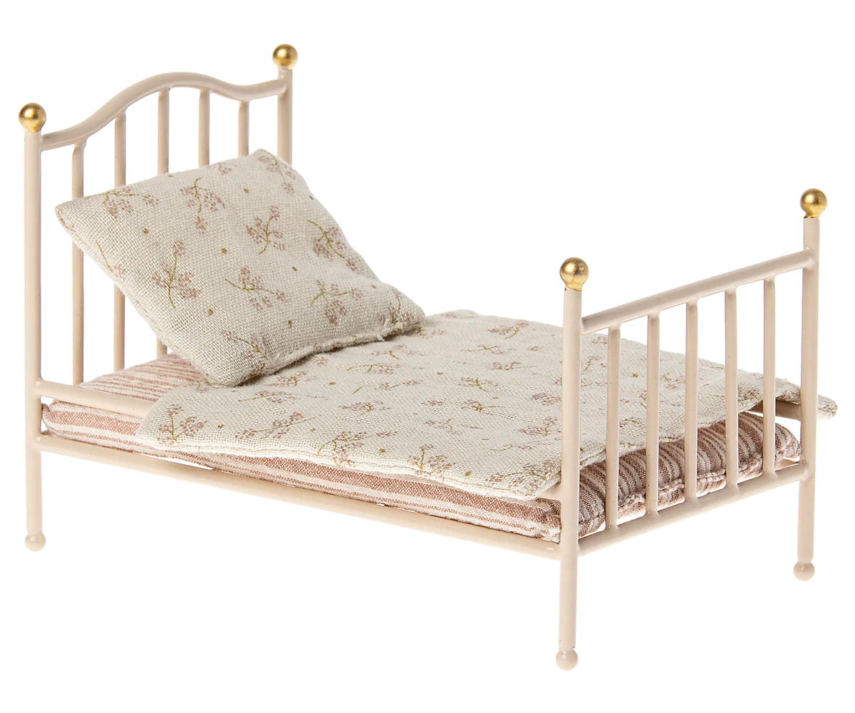 Maileg Vintage Bed Mouse Rose - Cheeky Junior