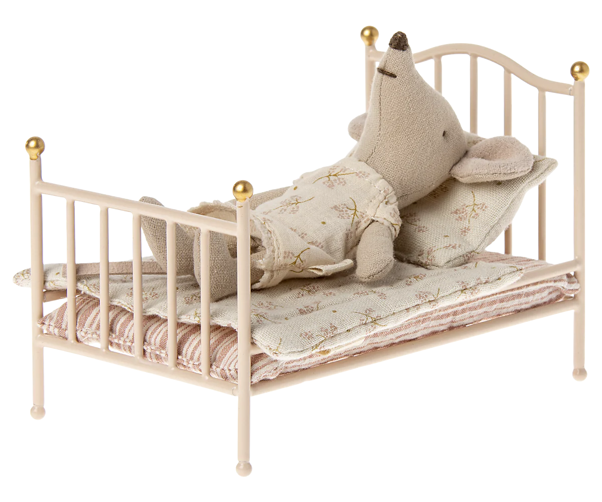 Maileg Vintage Bed Mouse Rose - Cheeky Junior