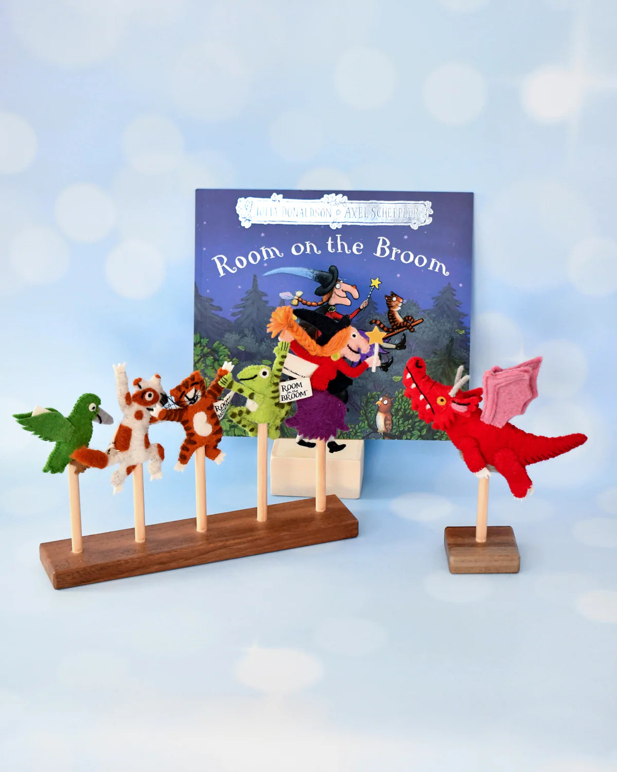 Tara Treasures - Room on the Broom® Finger Puppets