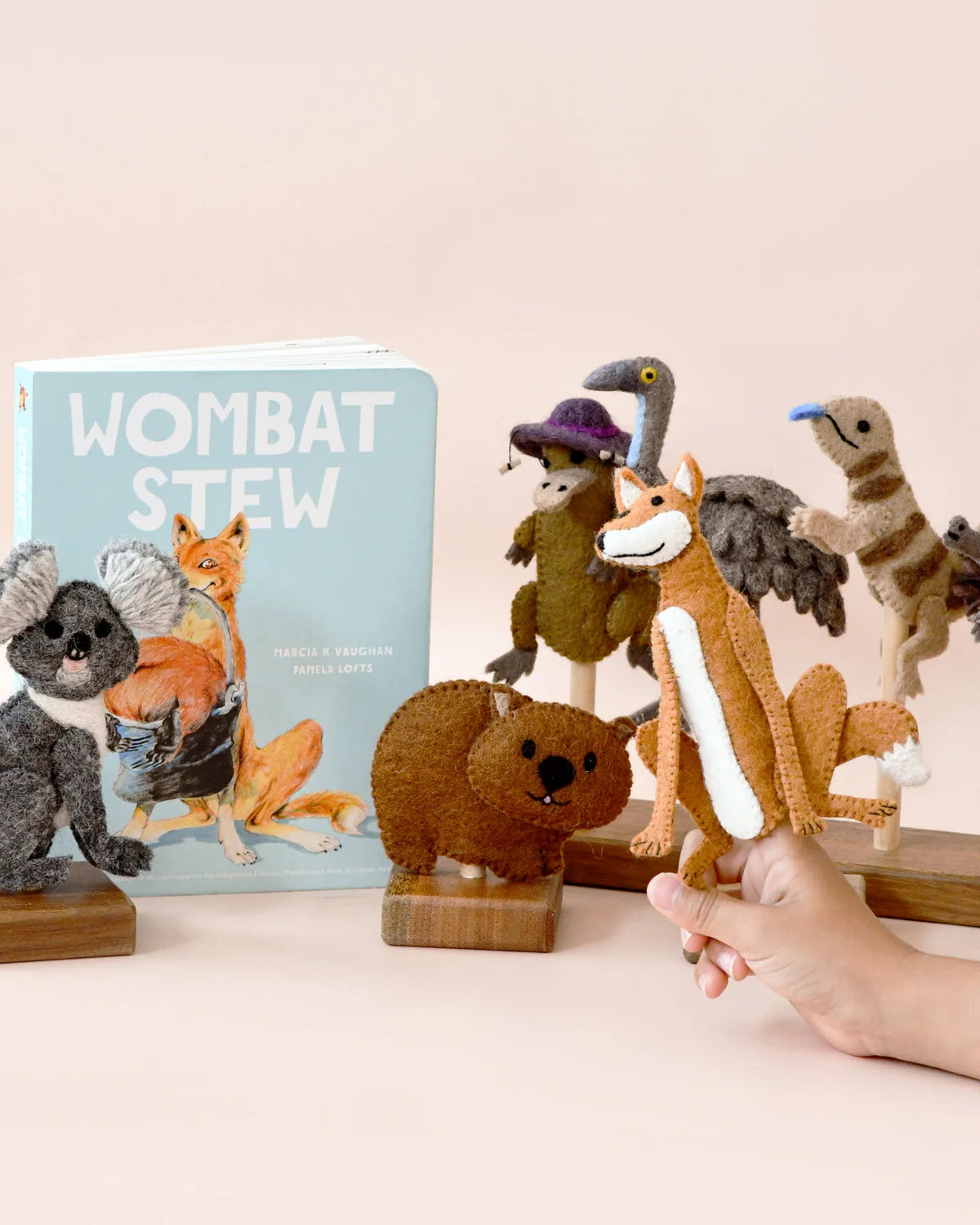 Tara Treasures - Wombat Stew Finger Puppets