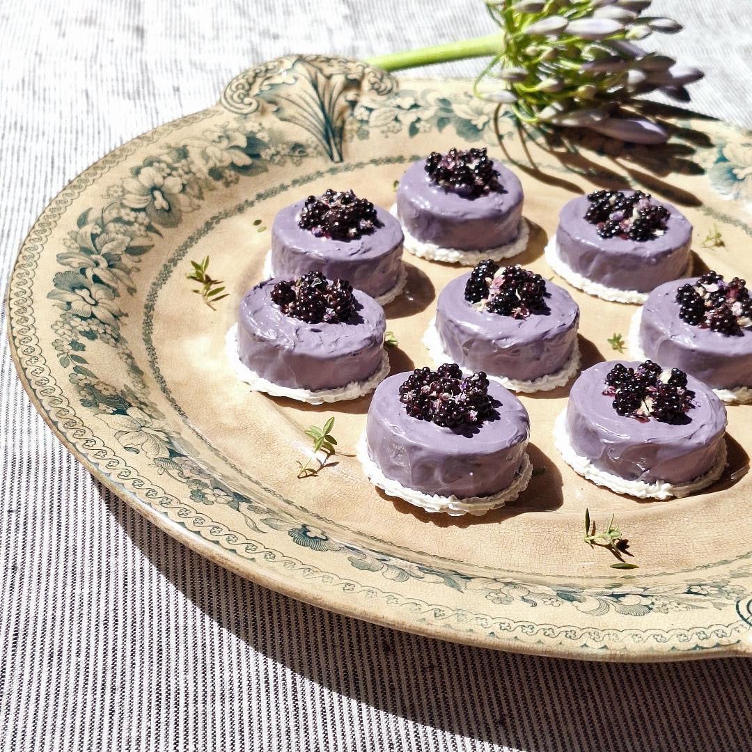 Ratatouille Miniatures - Blackberry Cake