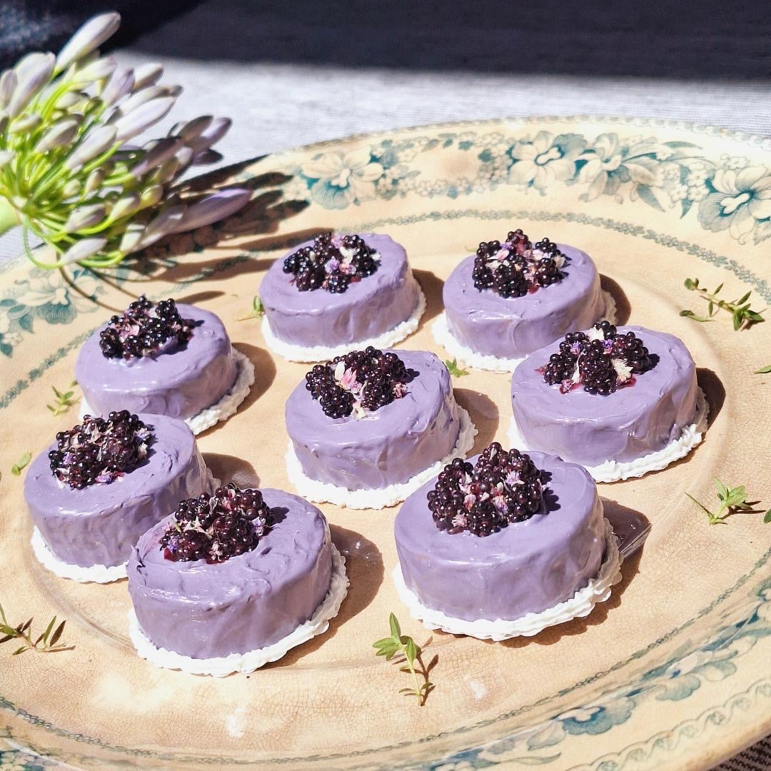 Ratatouille Miniatures - Blackberry Cake