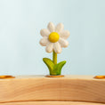 Load image into Gallery viewer, Bumbu Toys - Festive Daisy Decoration
