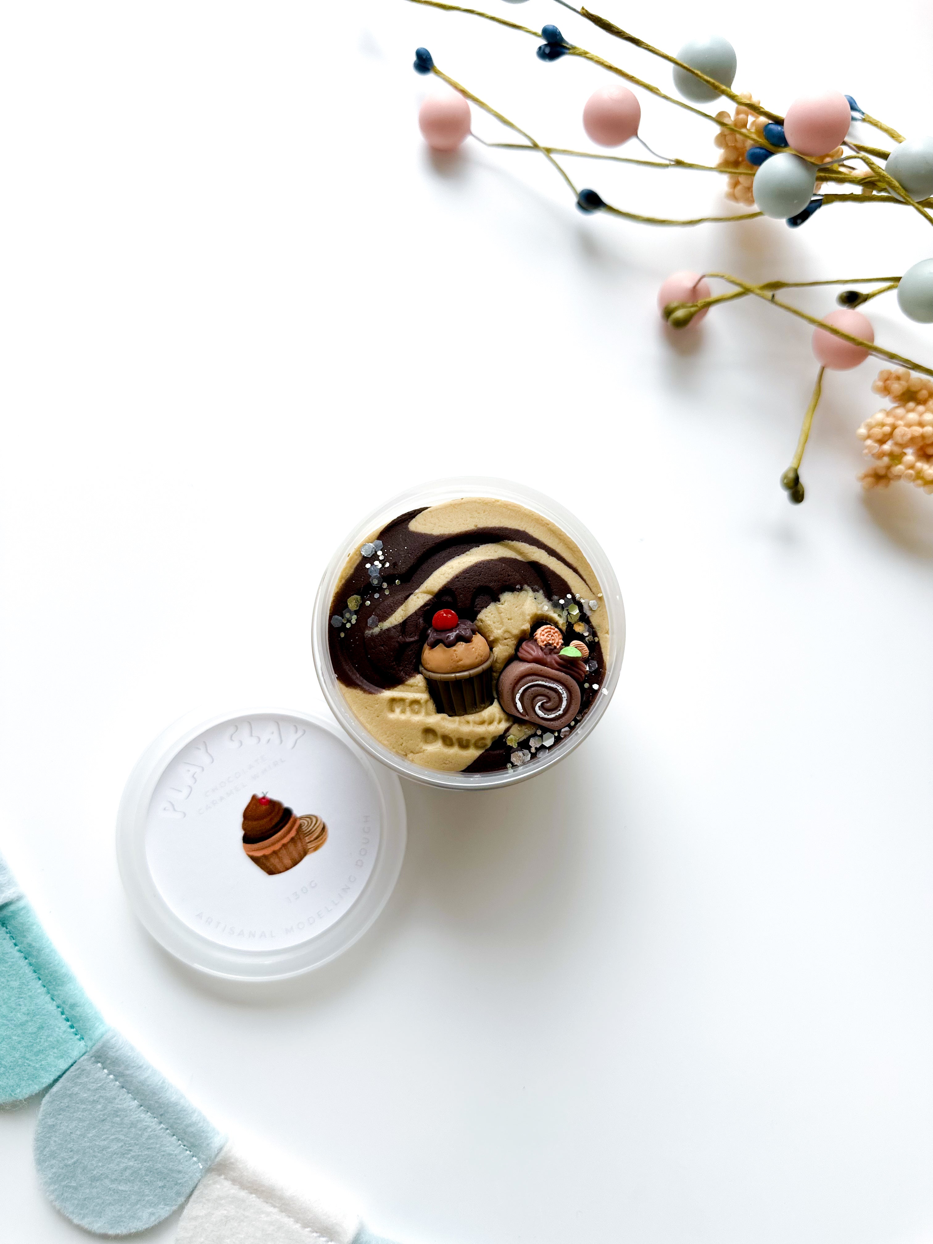 Play Clay - Sweet Treats Chocolate Caramel Whirl Cream and Chocolate 130g