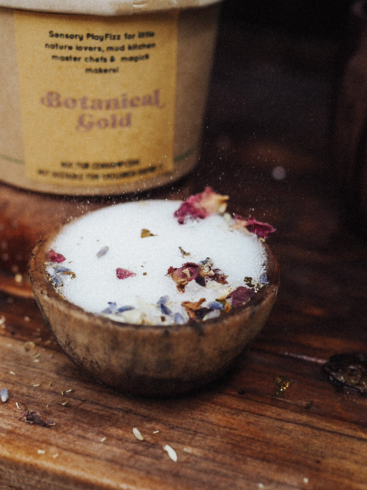 Wild Mountain Child - Botanical Gold Play Fizz Crumble