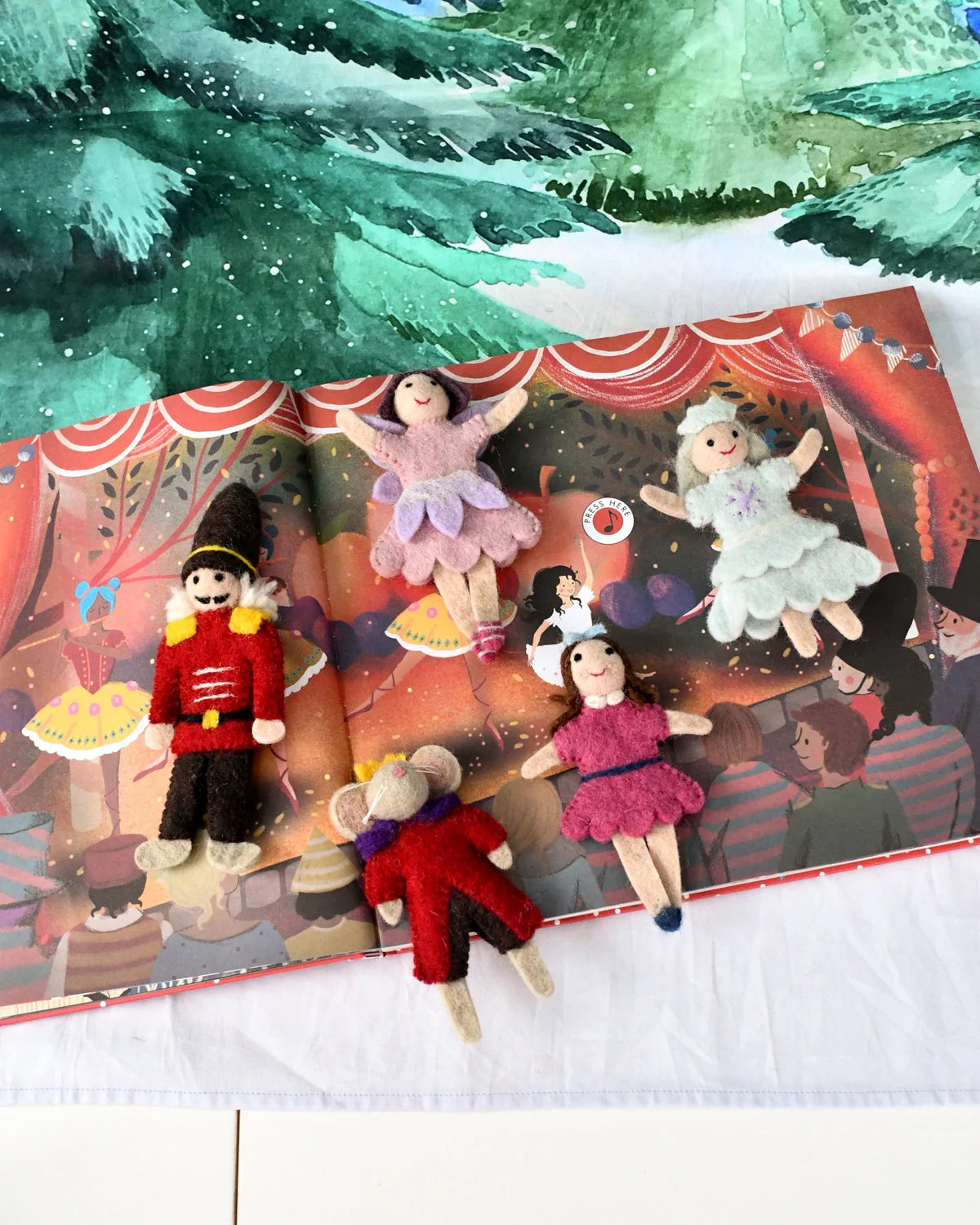Tara Treasures - Nutcracker and the Mouse King Finger Puppet Set