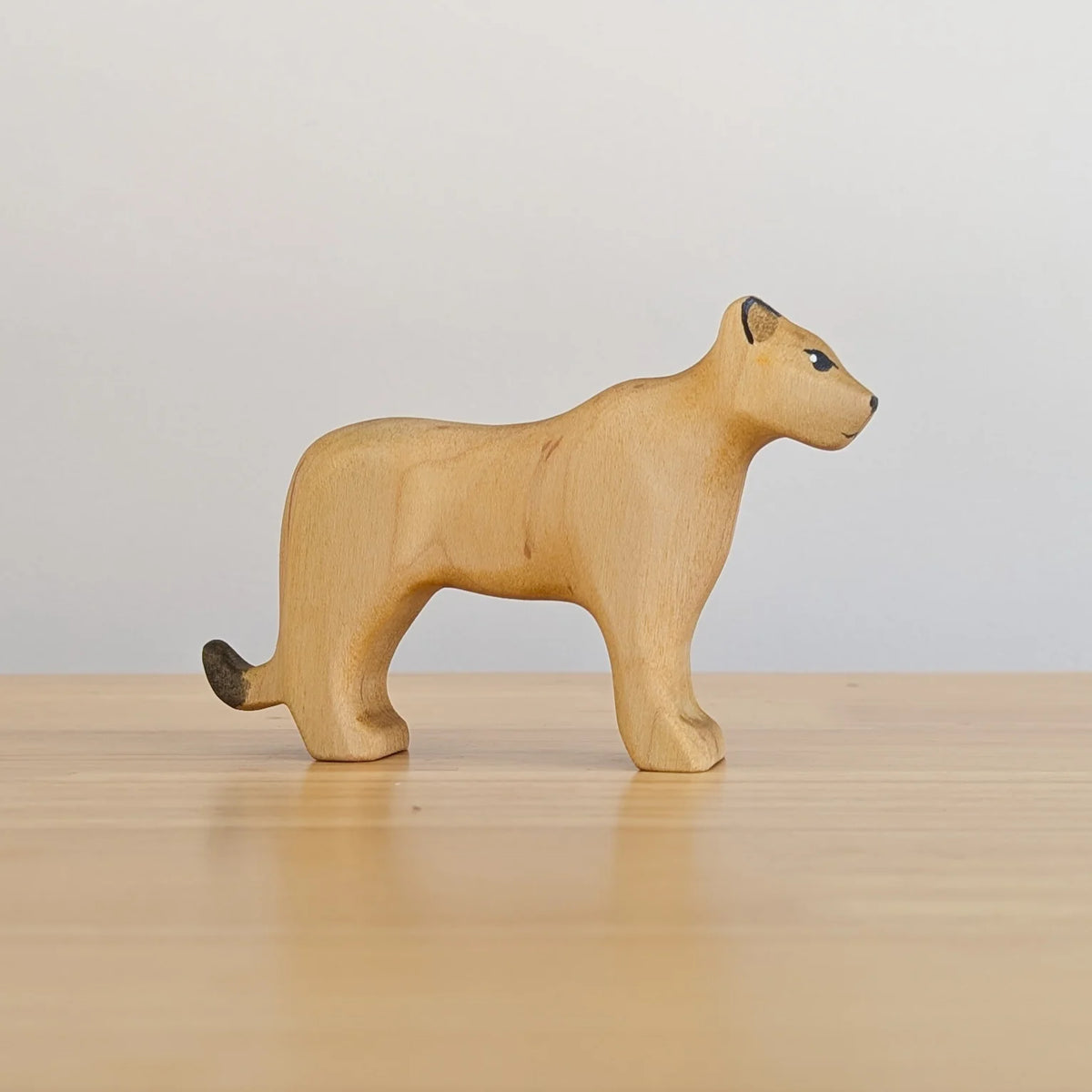 NOM Handcrafted - Lioness