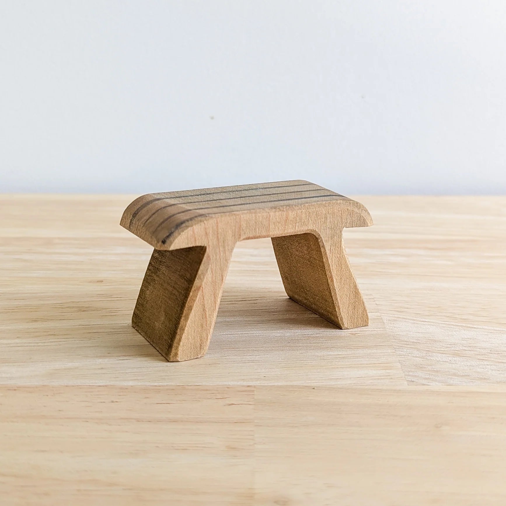 NOM Handcrafted - Beach Table