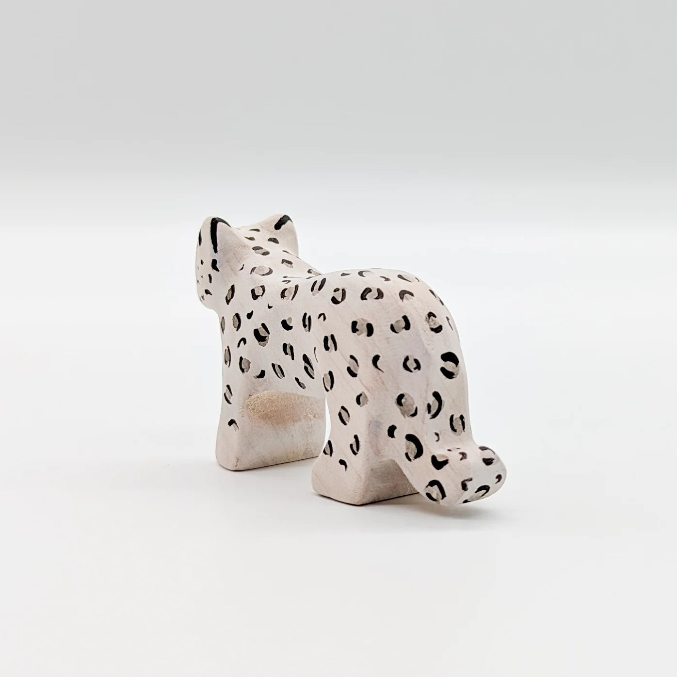 Nom Handcrafted Snow Leopard Small - Cheeky Junior