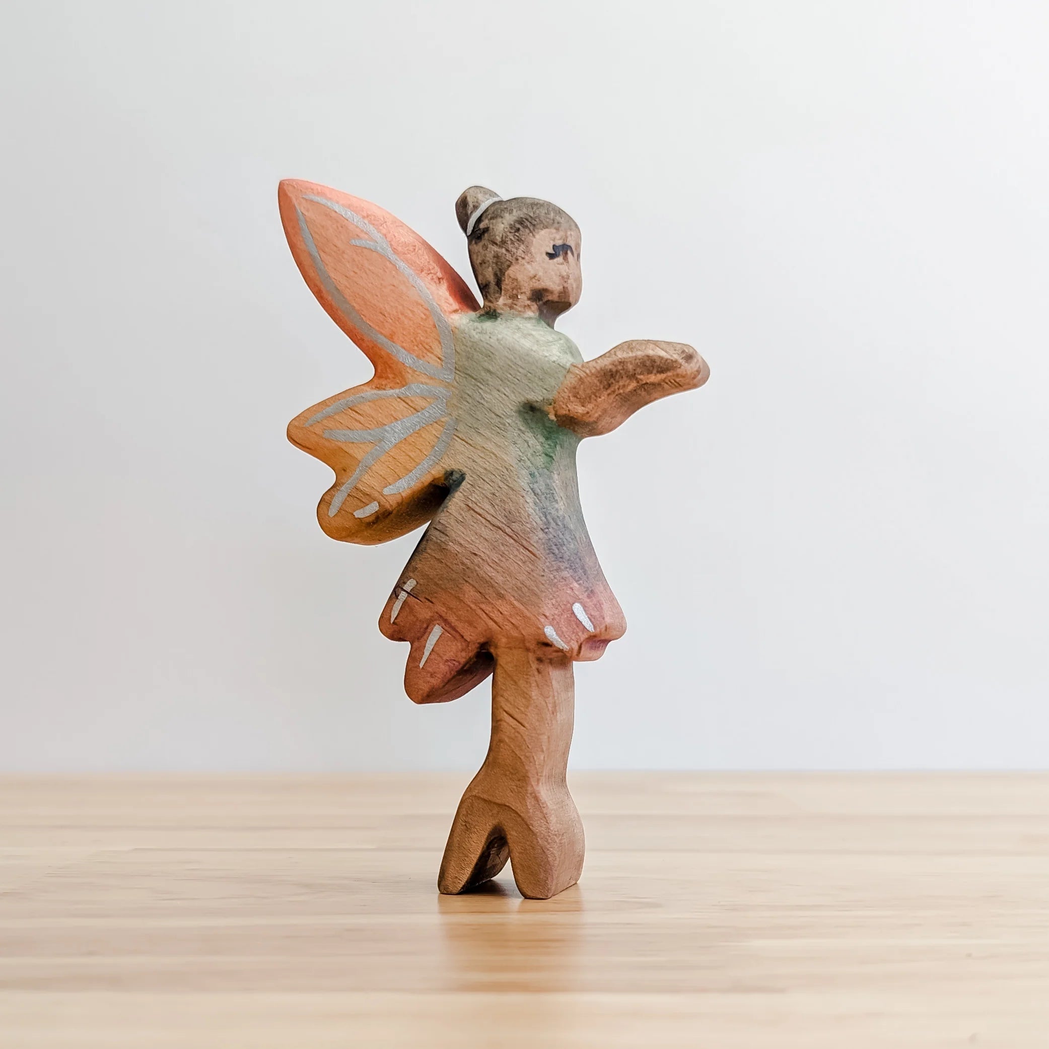 NOM Handcrafted - Fairy Standing Dark