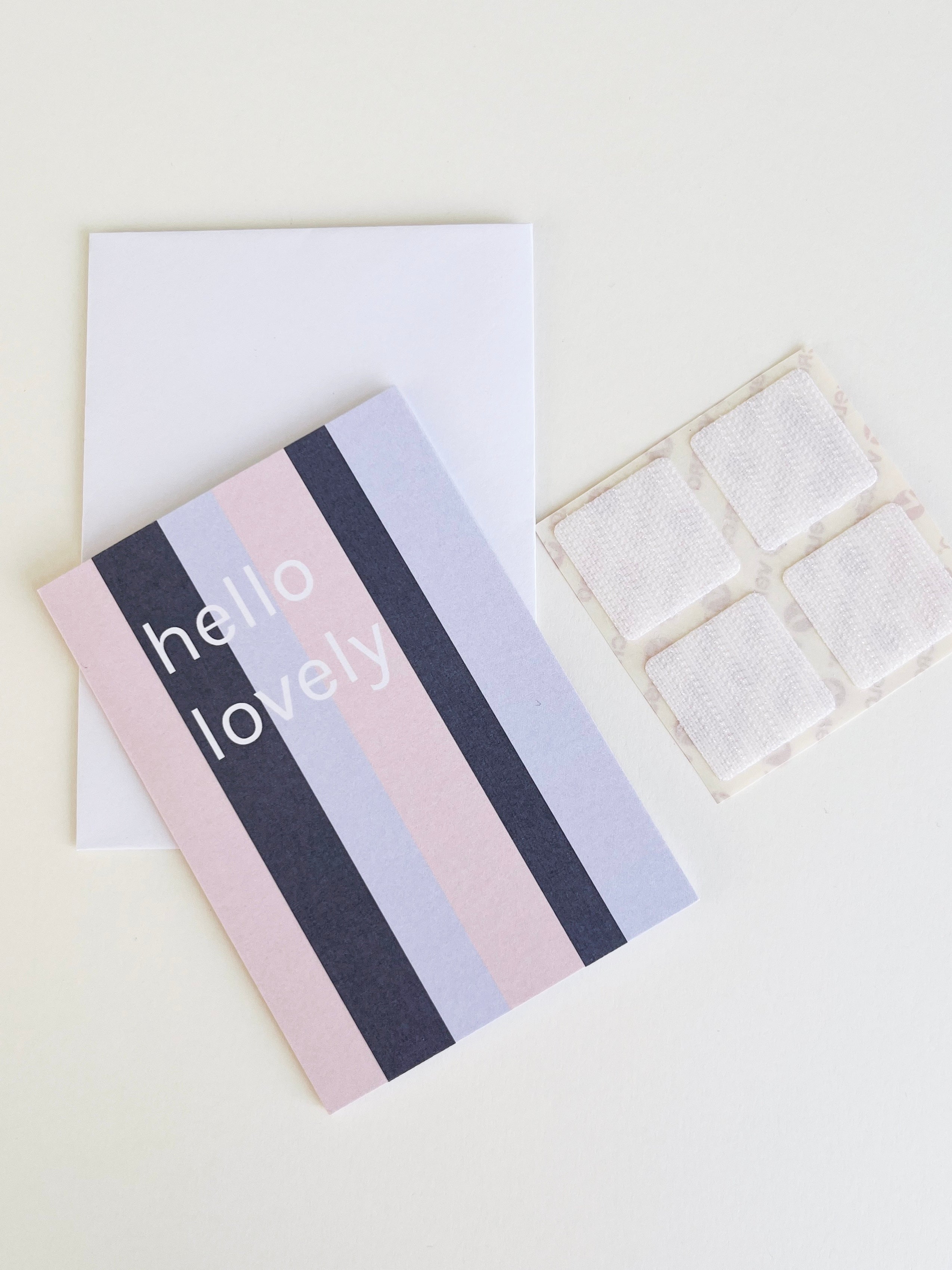 Lovely Buttons Ups ® - Wall Dots Replacement Velcro Squares