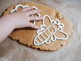 Load image into Gallery viewer, Beadie Bug Play Bee and Hive Bio Cutter
