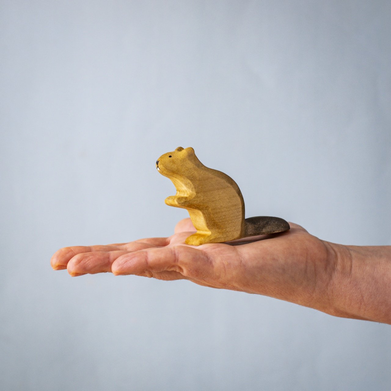 Bumbu Toys - Beaver Sitting
