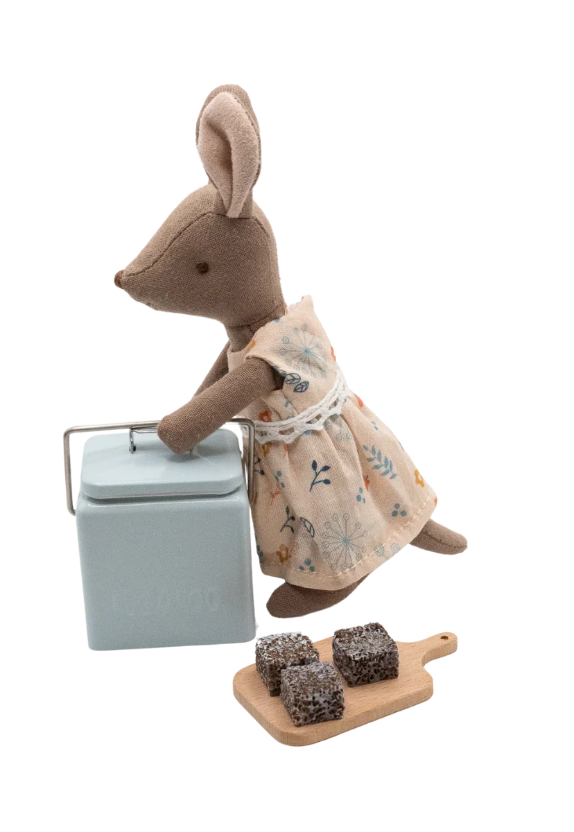 Rugaroo - The T'roo Blue Esky with Lamingtons