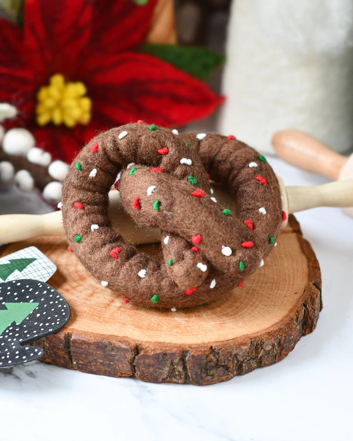 Tara Treasures - Felt Chocolate Pretzel