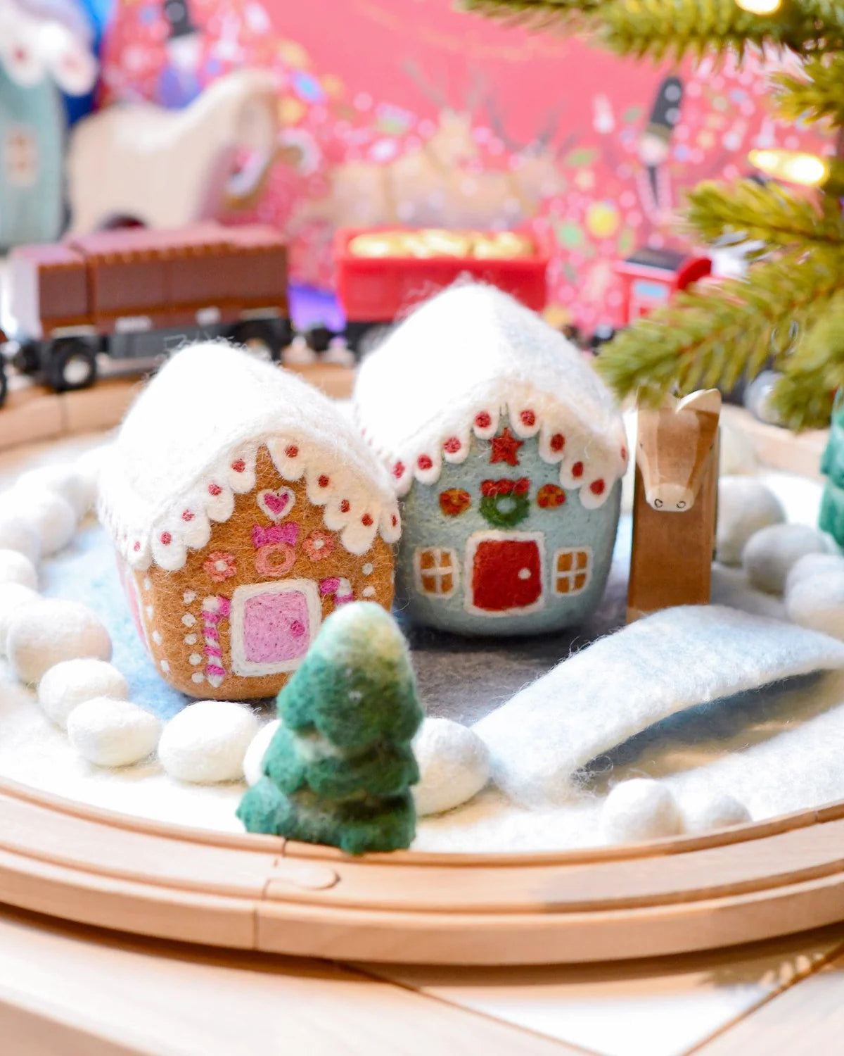 Tara Treasures - Felt Blue Gingerbread House