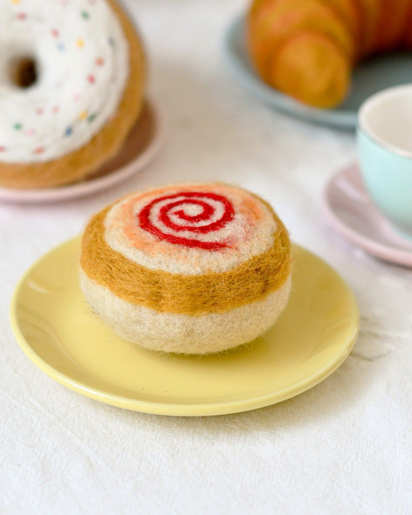 Tara Treasures Felt Australian Meat Pie - Cheeky Junior