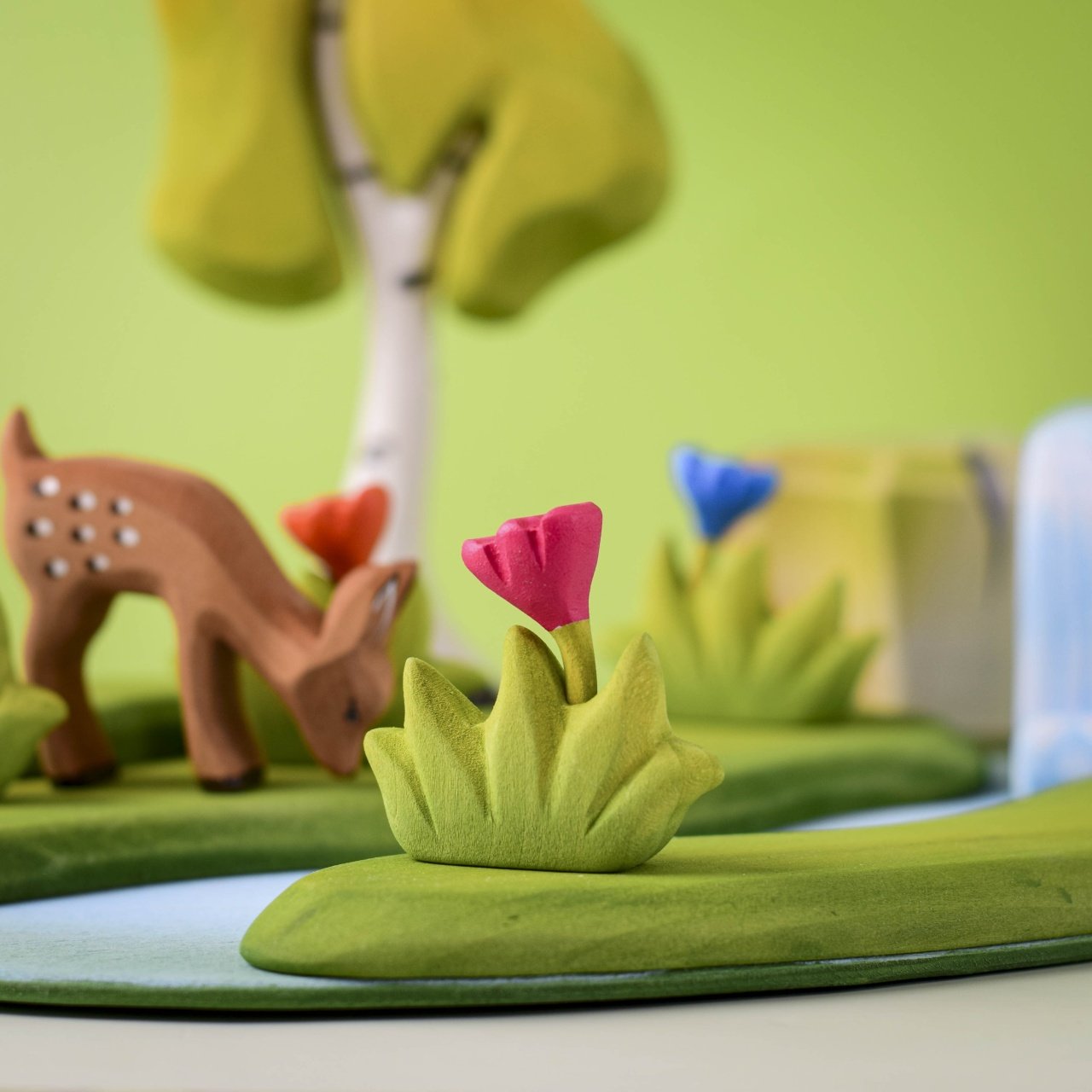 Bumbu Toys - Grass with Pink Flower Small