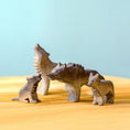 Load image into Gallery viewer, Bumbu Toys Wolf Howling
